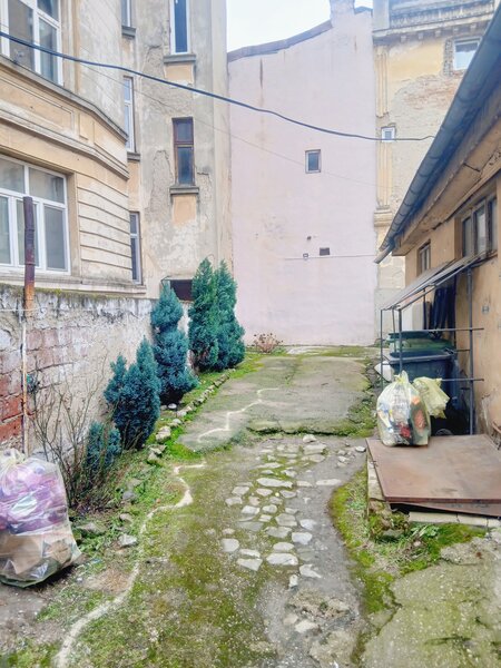 2 camere Universitate, Carol I, Mosilor