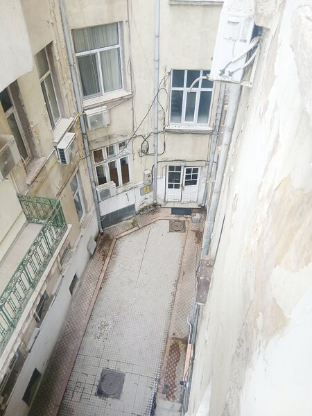 2 camere Universitate, Carol I, Mosilor